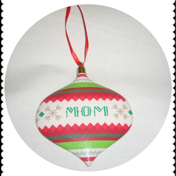 Hallmark “Mom” Sentiment Ornament - Picture 1 of 1